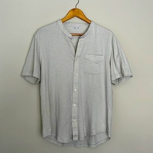 Kit and Ace mens City Tech Classic short sleeve button up (size M)